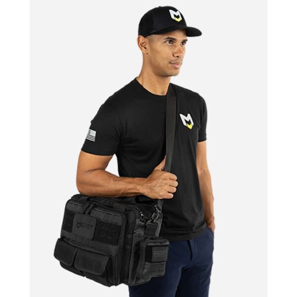 Commander 15L Black Shoulder Bag Thumbnail